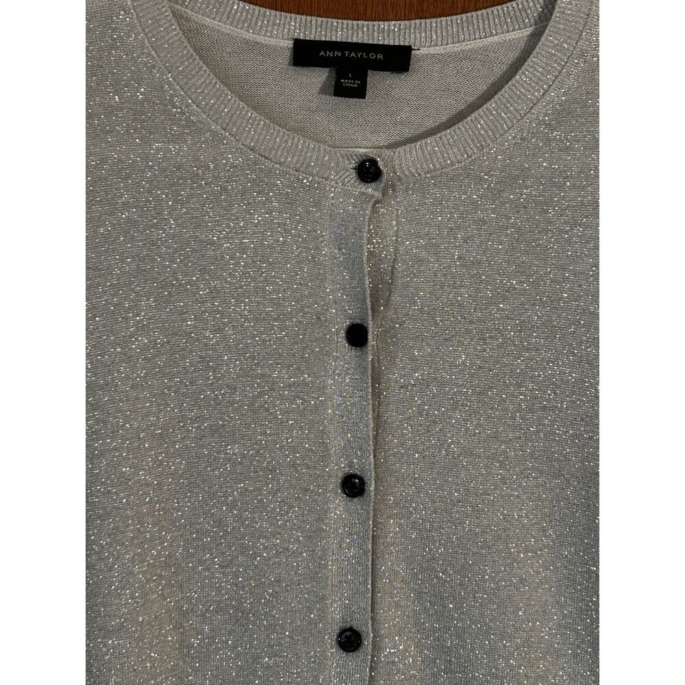 ANN TAYLOR Women’s Silver Metallic Sparkly Shimmery Crewneck Cardigan Size Large - Picture 7 of 9